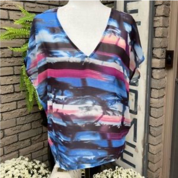 Guess Tops - Guess Pink and Black V-Neck Blouse
